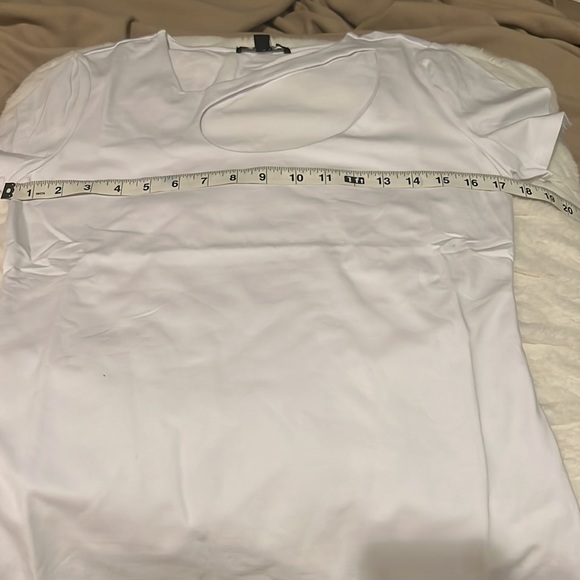 🌹Firm Price🌹Boston Proper Wide Cutout Short-Sleeve Knit Top size M White - Picture 4 of 9